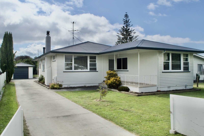 7 Steed Avenue, Te Hapara, Gisborne - Carousel 1