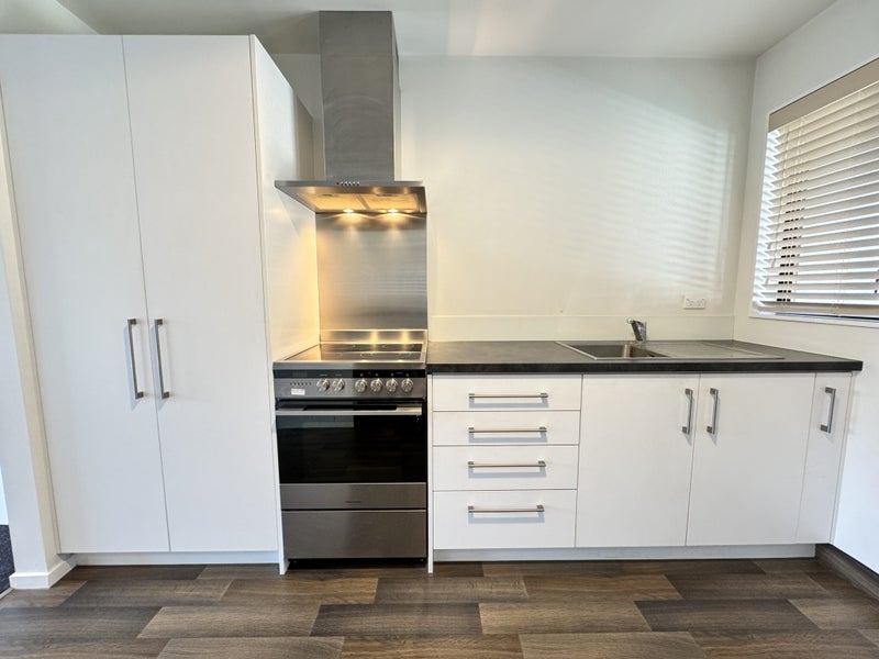 2/58 Geraldine Street, Edgeware, Christchurch - Carousel 2