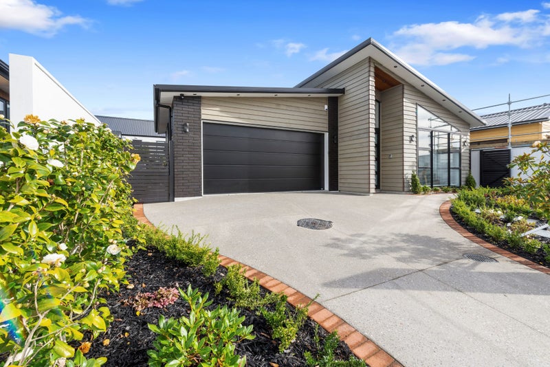 13 Croatia Avenue, Huapai, Kumeu - Carousel 1