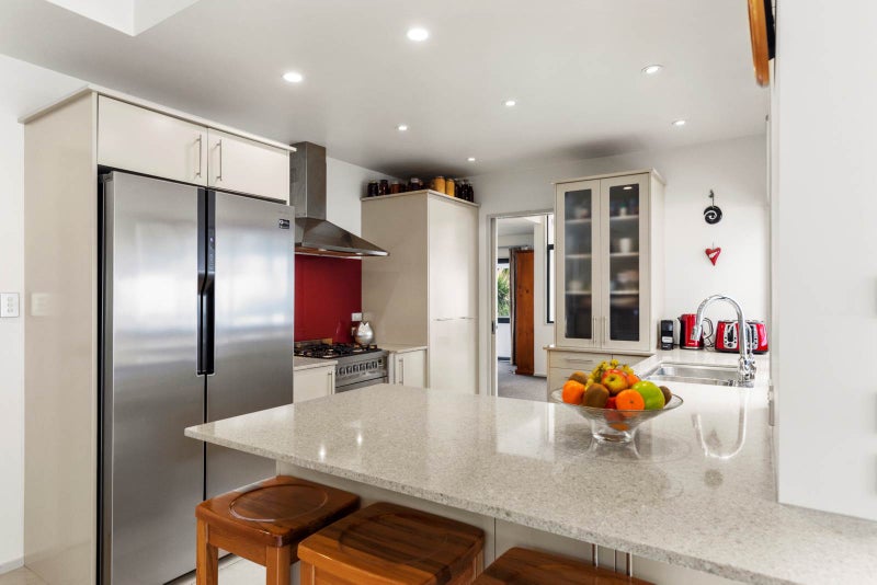 2/12 Glover Road, St Heliers, Auckland - Carousel 2