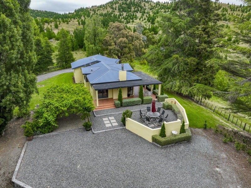 1544 Kahuranaki Road, Havelock North - Carousel 2