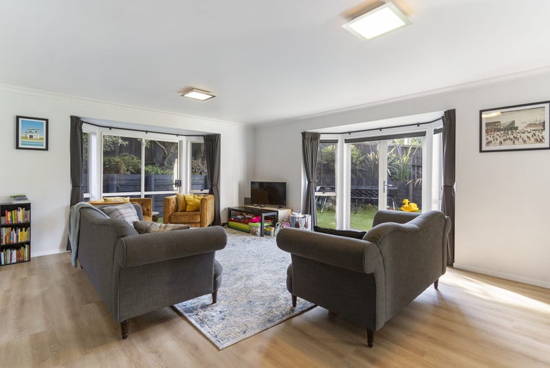 3 Churchill Road, Cockle Bay, Auckland - Carousel 2