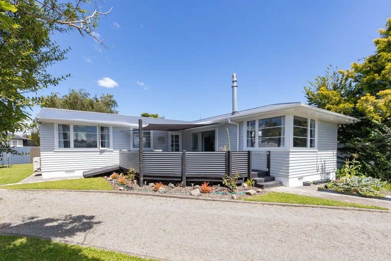 10 Jones Place, Masterton - Carousel 1