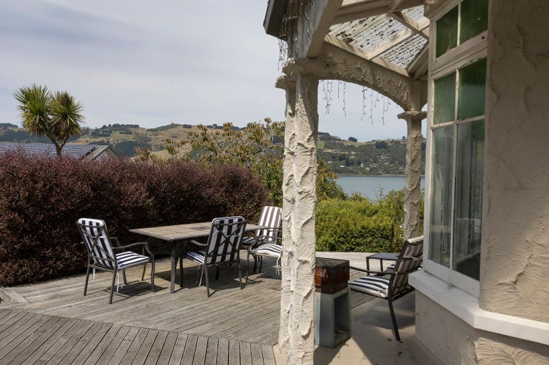 20 Adderley Terrace, Ravensbourne, Dunedin - Carousel 1