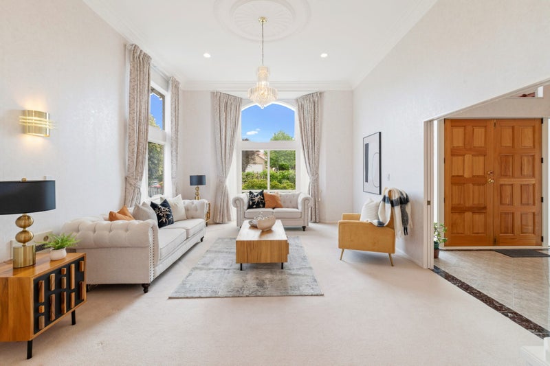 18 Sandalwood Place, Somerville, Manukau - Carousel 1