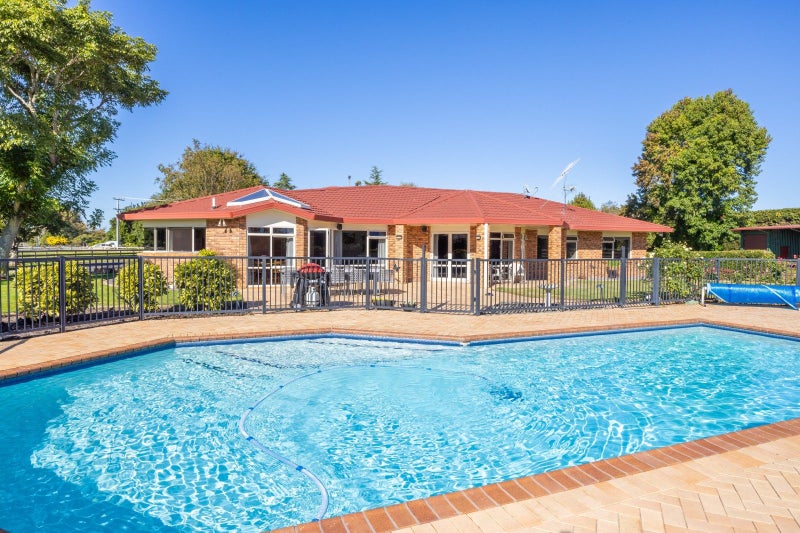 283 Raynes Road, Rukuhia, Hamilton - Carousel 1