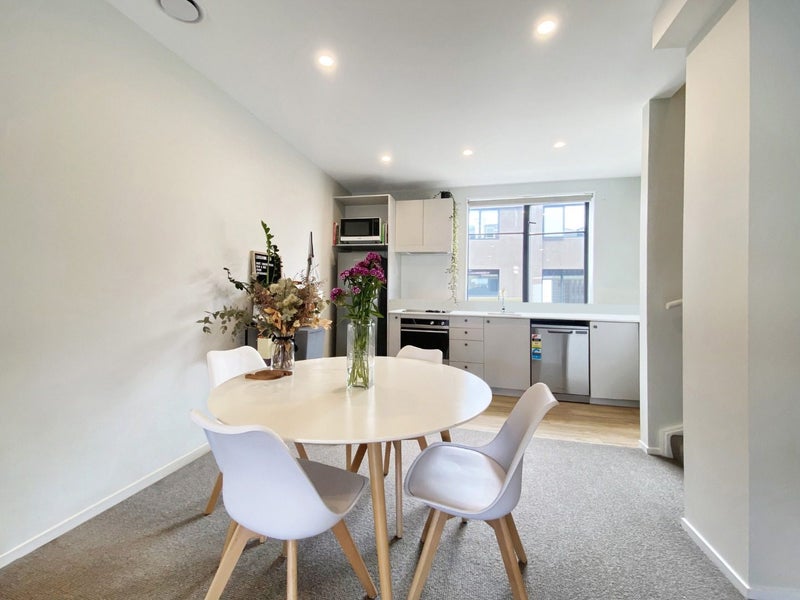 12 Ferguson Street, Newtown, Wellington - Carousel 2
