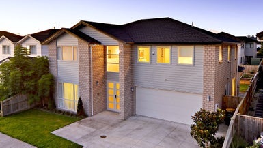 5 Castlederg Drive, Flat Bush, Auckland - Carousel 1