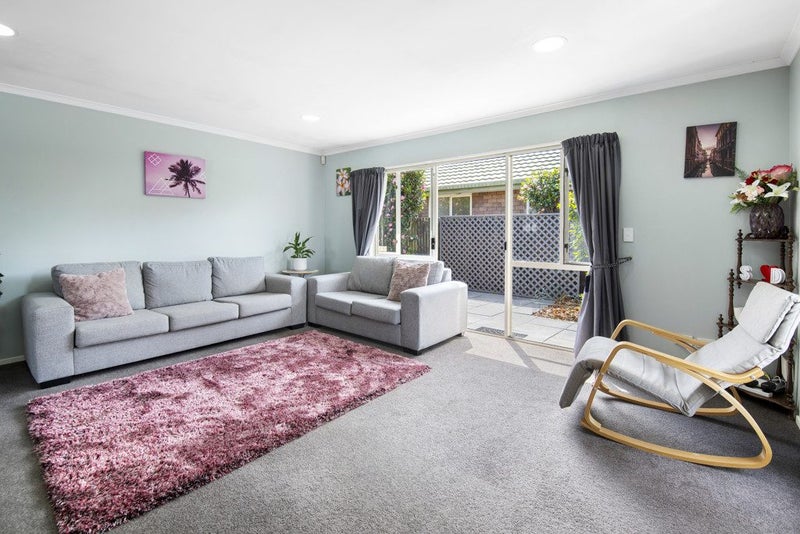 8/71 Brougham Street, Addington, Christchurch - Carousel 1