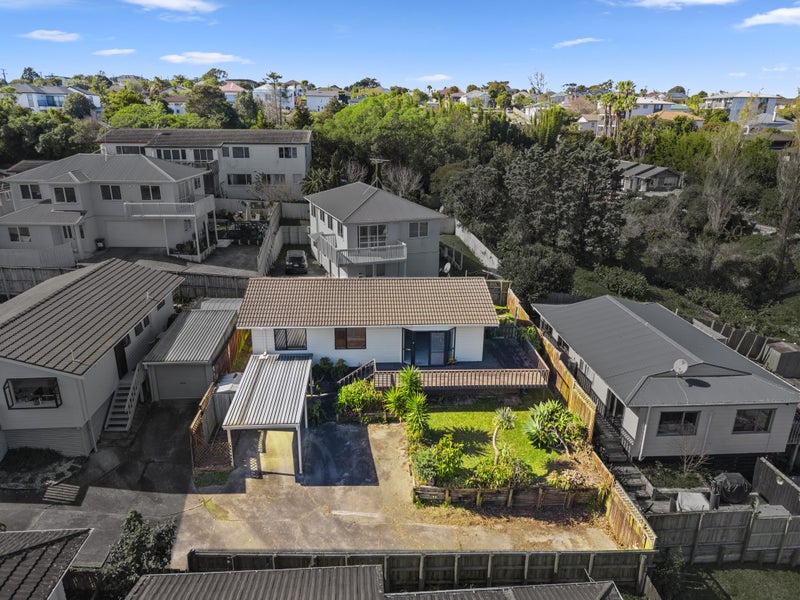 5/3 Henry Street, Avondale, Auckland - Carousel 2
