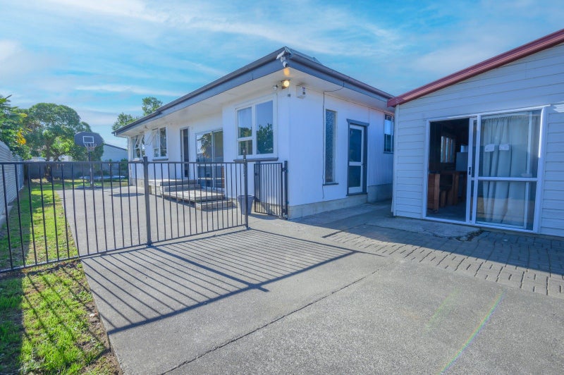 28 Montrose Street, Flaxmere, Hastings - Carousel 1