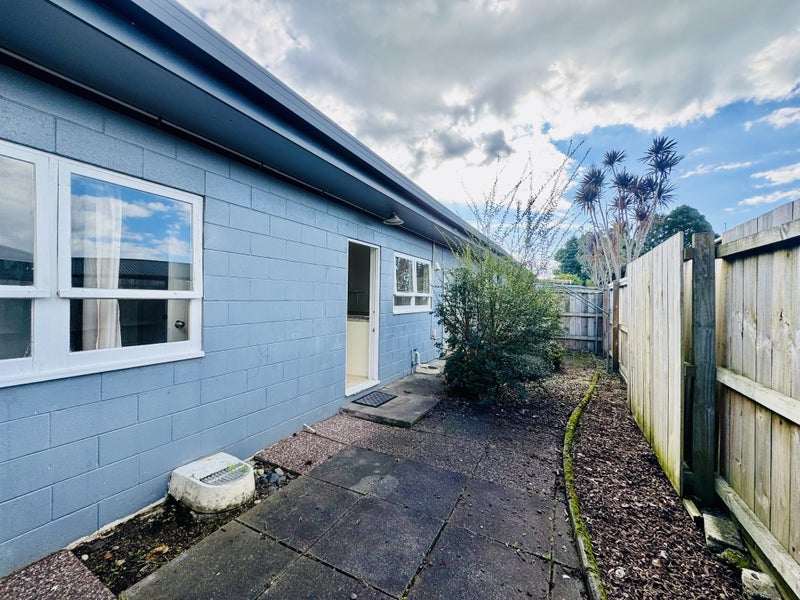 2/27 Berwyn Avenue, Takanini, Auckland - Carousel 14