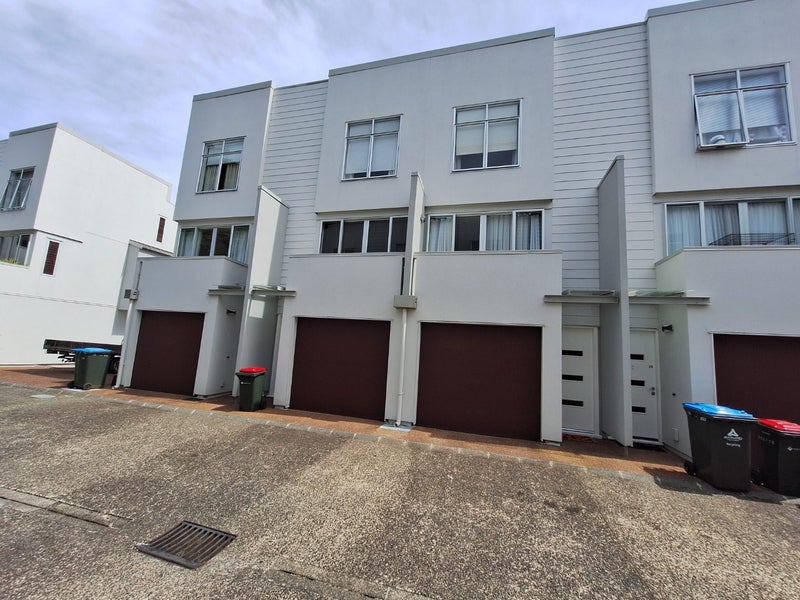 16/852 Mount Eden Road, Three Kings, Auckland - Carousel 1