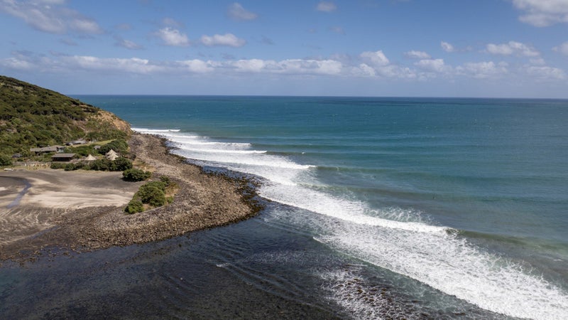 7G Whaanga Road, Raglan - Carousel 26