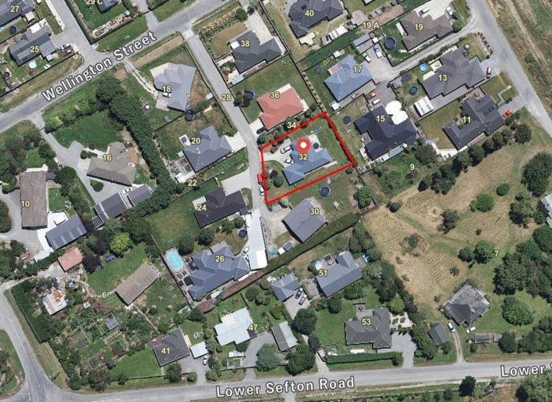 32 Wellington Street, Ashley - Carousel 18