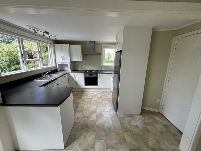 43A Messines Road, Karori, Wellington - Carousel 2