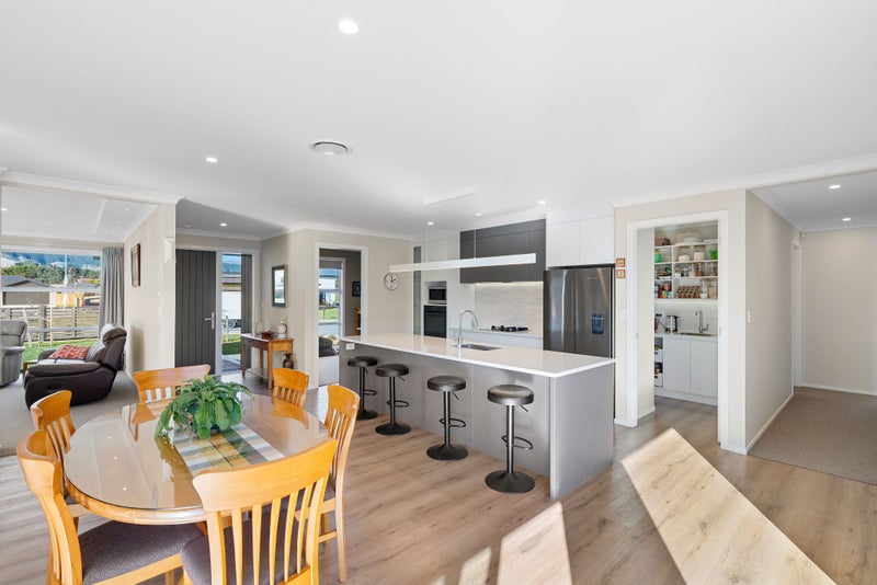 10 Magnolia Place, Levin, Levin - Carousel 2