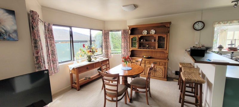 8A Parkvale Road, Otumoetai, Tauranga - Carousel 2