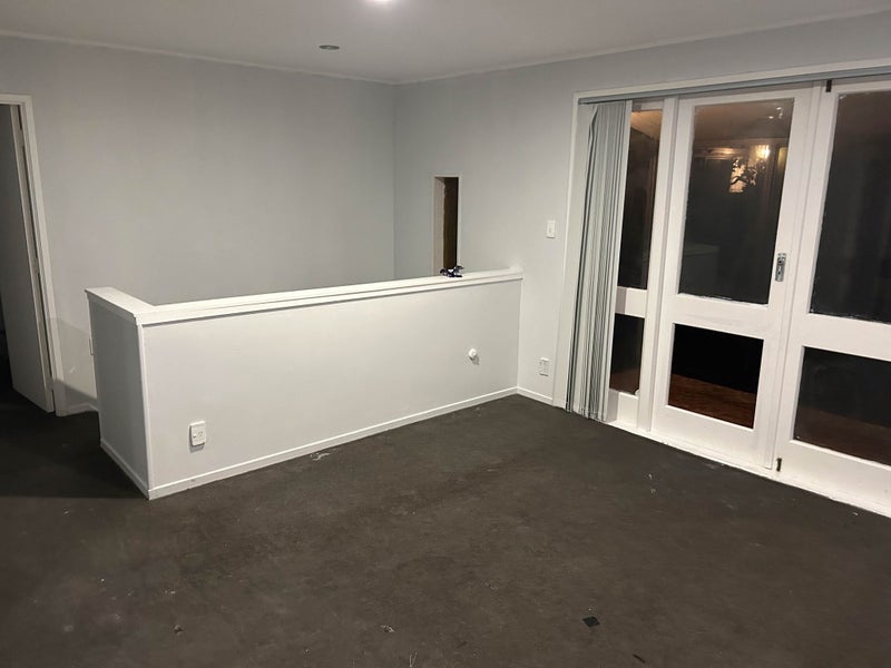 31 Waimai Avenue, Weymouth, Auckland - Carousel 1