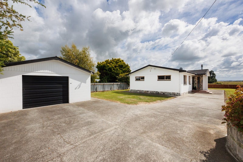 23 Sutherland Crescent, Westbrook, Palmerston North - Carousel 1