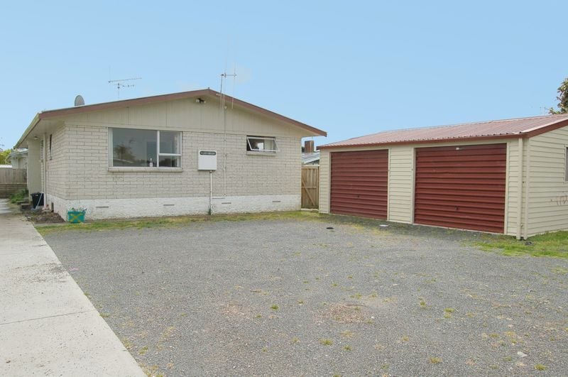 109A Pine Avenue, Melville, Hamilton - Carousel 1
