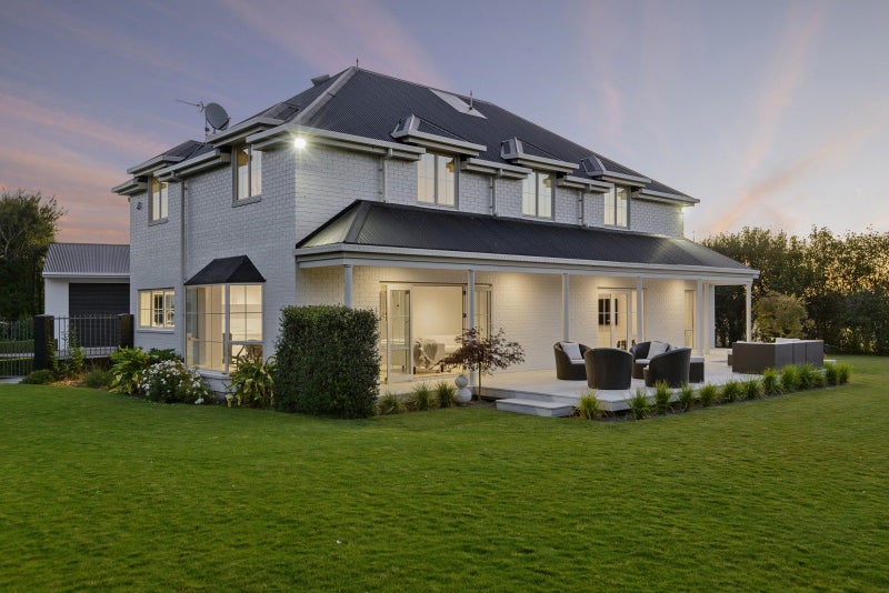 114 River Road, Christchurch - Carousel 1