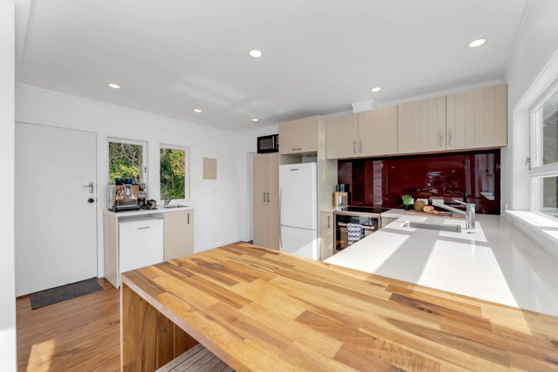 193 Maraetai Drive, Maraetai, Auckland - Carousel 2