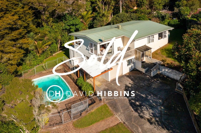 35 McDowell Crescent, Hillcrest, Auckland - Carousel 1