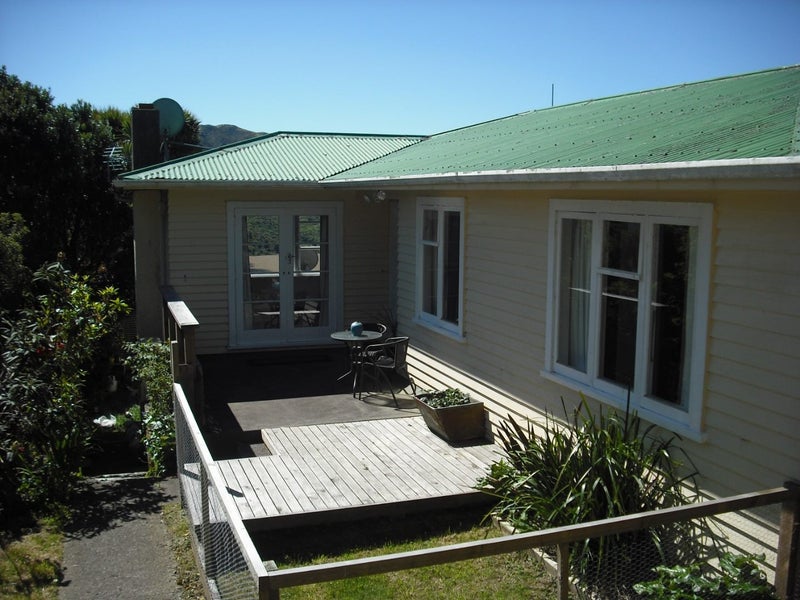 19A Huntingdon Street, Northland, Wellington - Carousel 1