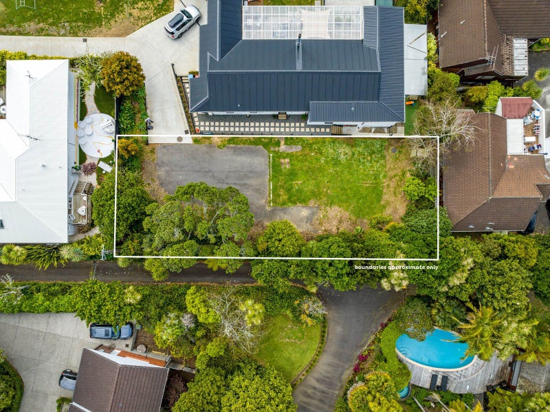 39B Waiatarua Road, Remuera, Auckland - Carousel 2