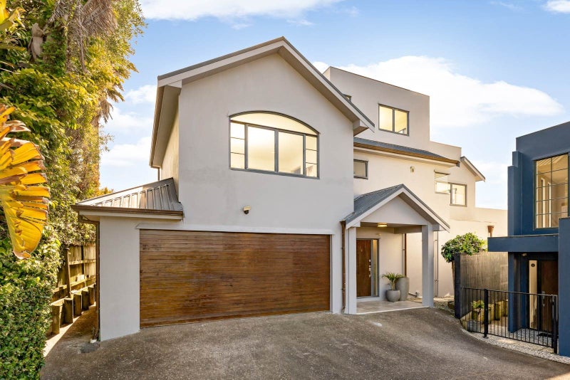 30C Kurahaupo Street, Orakei, Auckland - Carousel 1