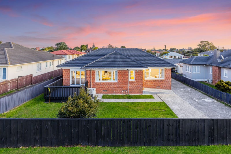 1/9 Weston Avenue, Papatoetoe, Auckland - Carousel 1