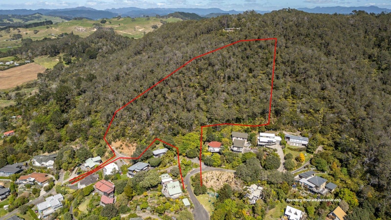 18B Grierson Close, Hahei, Whitianga - Carousel 1