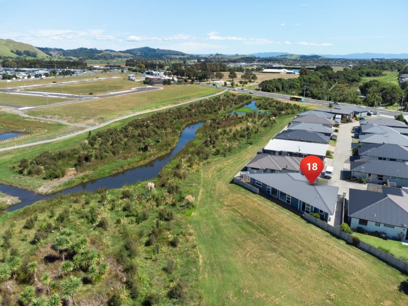 18 Westhill Lane, Papamoa Beach, Papamoa - Carousel 16