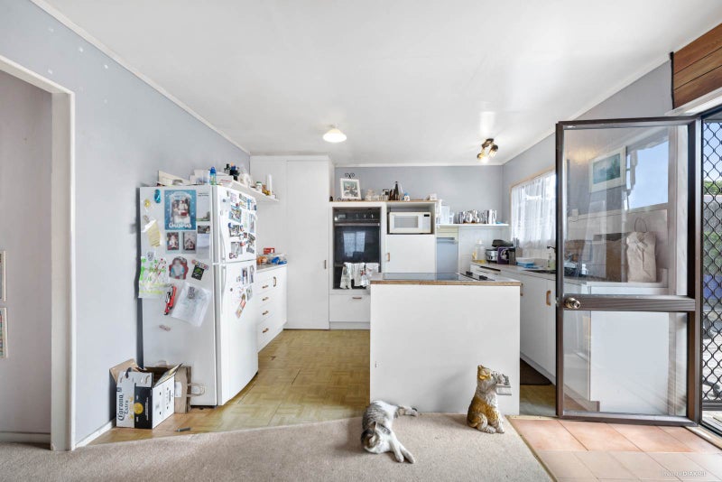 40 Second View Avenue, Beachlands, Auckland - Carousel 2