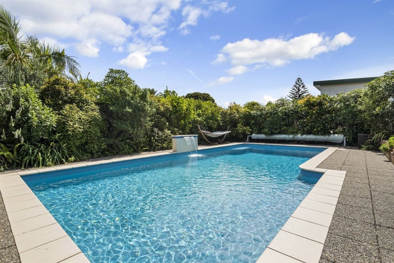 43 Newhaven Terrace, Mairangi Bay, Auckland - Carousel 1