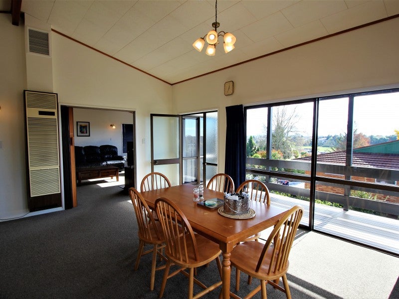 39 Russleigh Drive, Dinsdale, Hamilton - Carousel 26