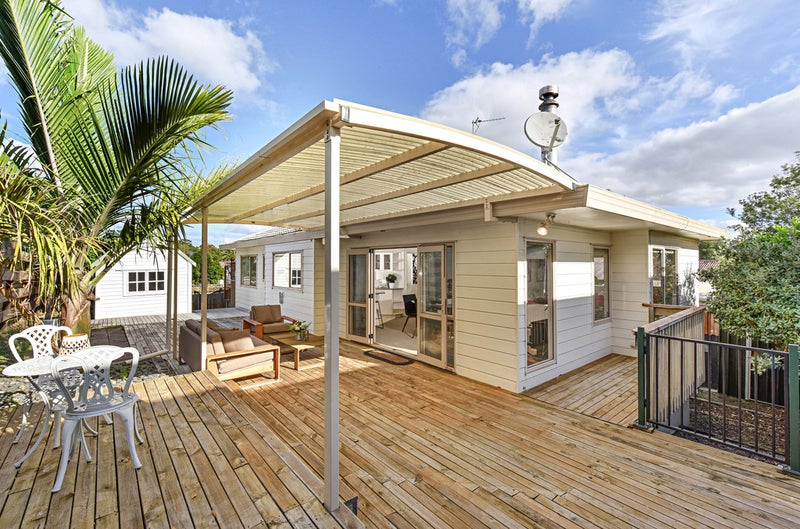 2/20 La Perouse Street, Botany Downs, Auckland - Carousel 2