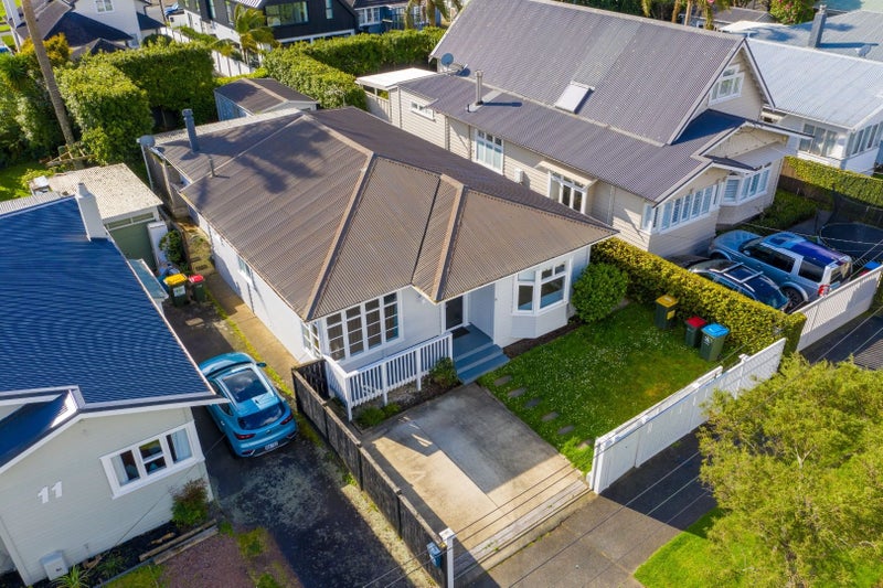 9 Oban Road, Westmere, Auckland - Carousel 2