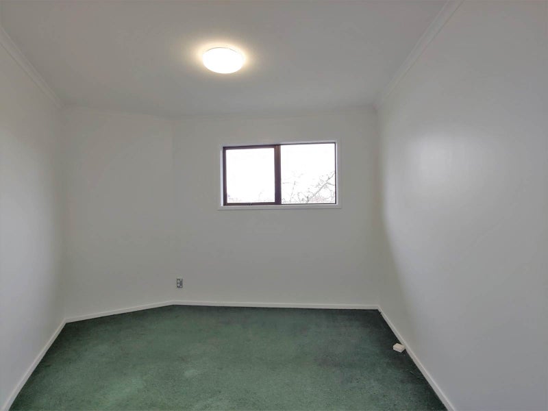 180C Mill Road, Bombay, Bombay - Carousel 23