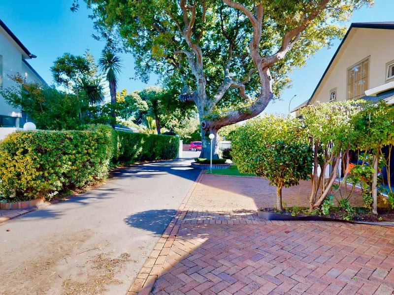 2/125 Woburn Road, Woburn, Lower Hutt - Carousel 2