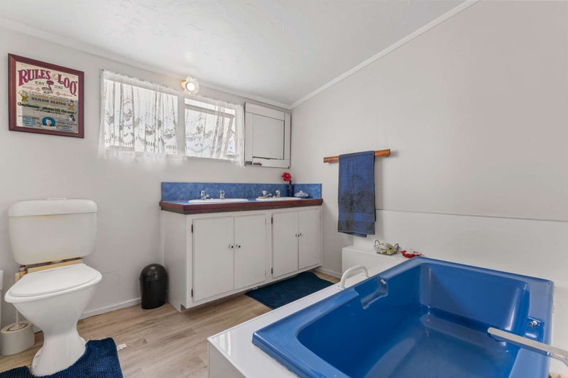 11 Anna Place, Hilltop, Taupo - Carousel 18