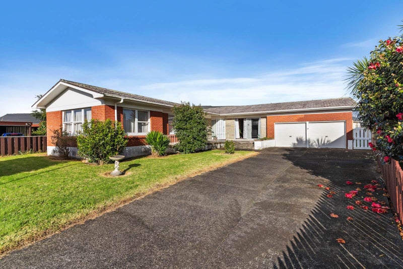 7 Holden Place, Manukau, Auckland - Carousel 1