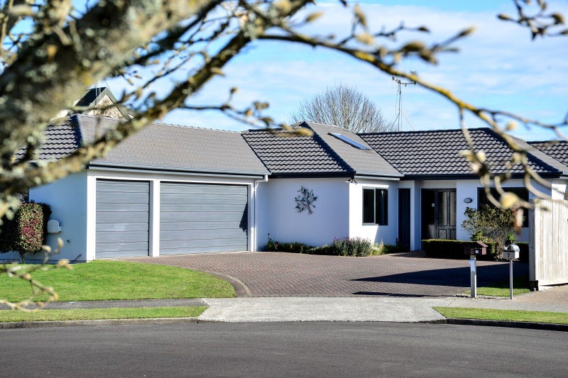 5 Hampstead Way, Rototuna North, Hamilton - Carousel 1