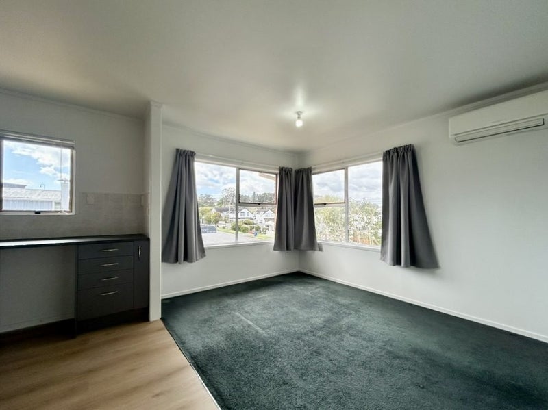 1/9 Manuka Road, Bayview, Auckland - Carousel 2