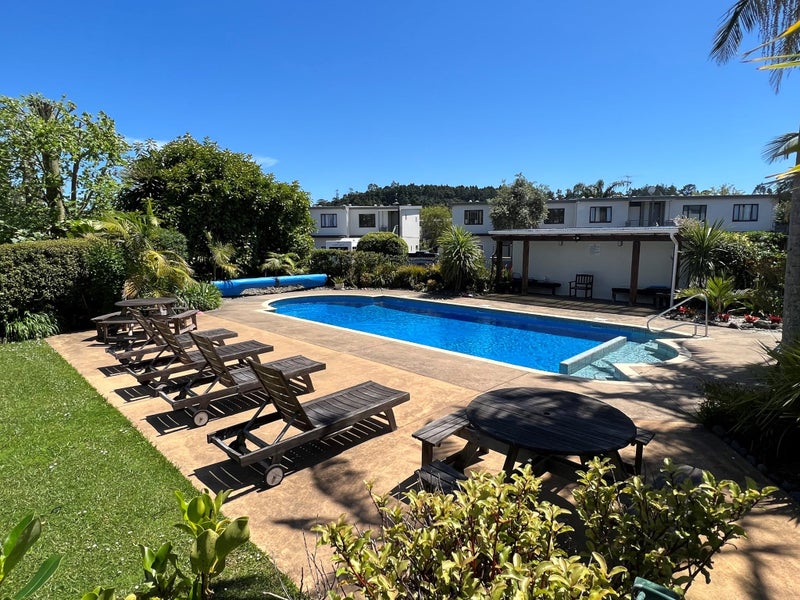 90/92 Bush Road, Albany, Auckland - Carousel 1