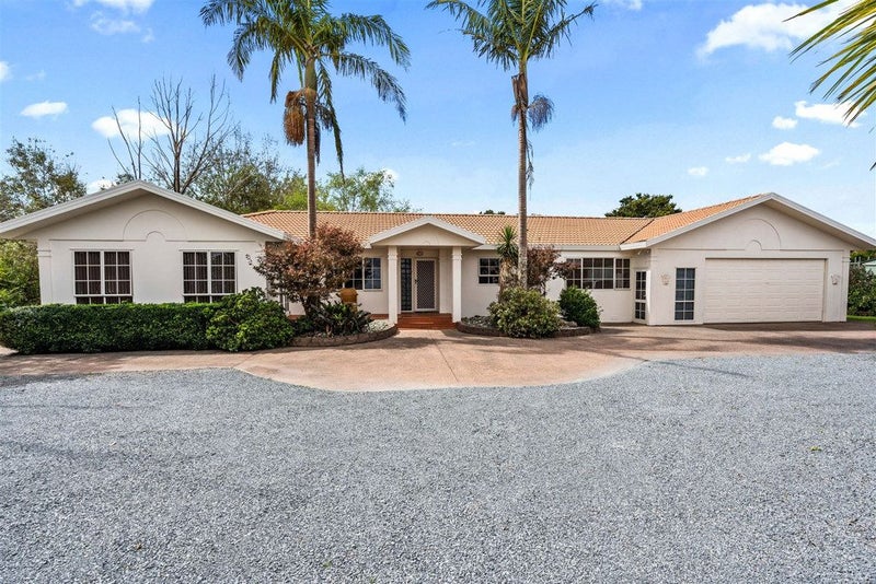 32 Matarau Road, Kamo - Carousel 1