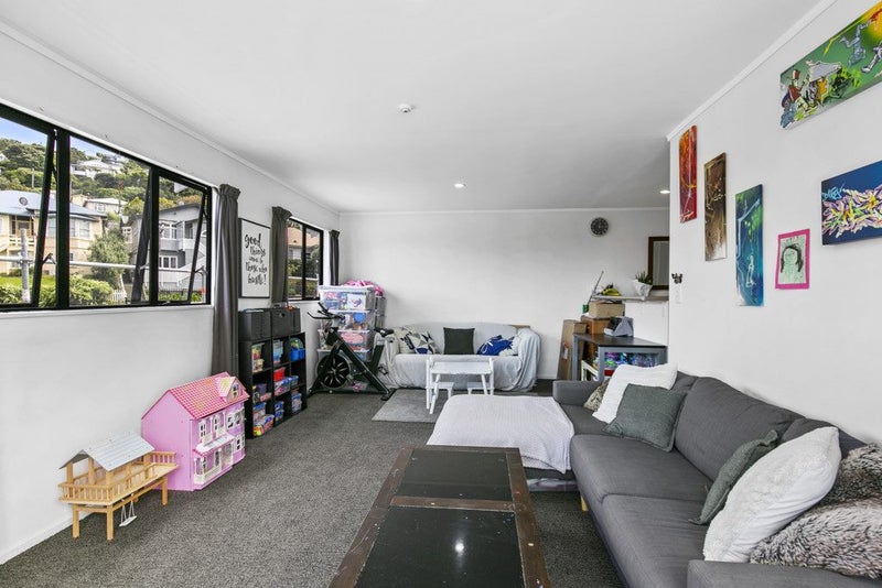 1A Arawa Road, Hataitai, Wellington - Carousel 2