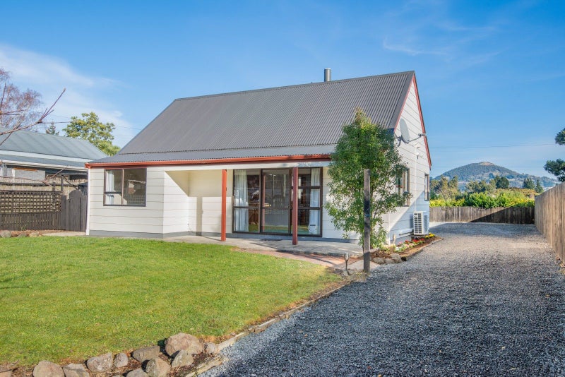 2 Lambert Street, Abbotsford, Dunedin - Carousel 1