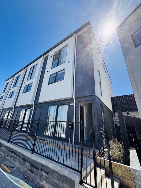 40 Tukari Lane, Mangere Bridge, Auckland - Carousel 1